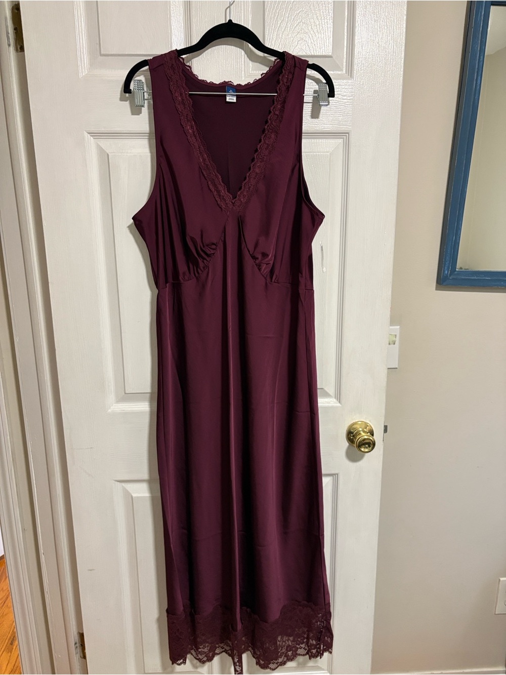 NWT Sleeveless Lace-Trim Burgundy Midi Dress - Old Navy